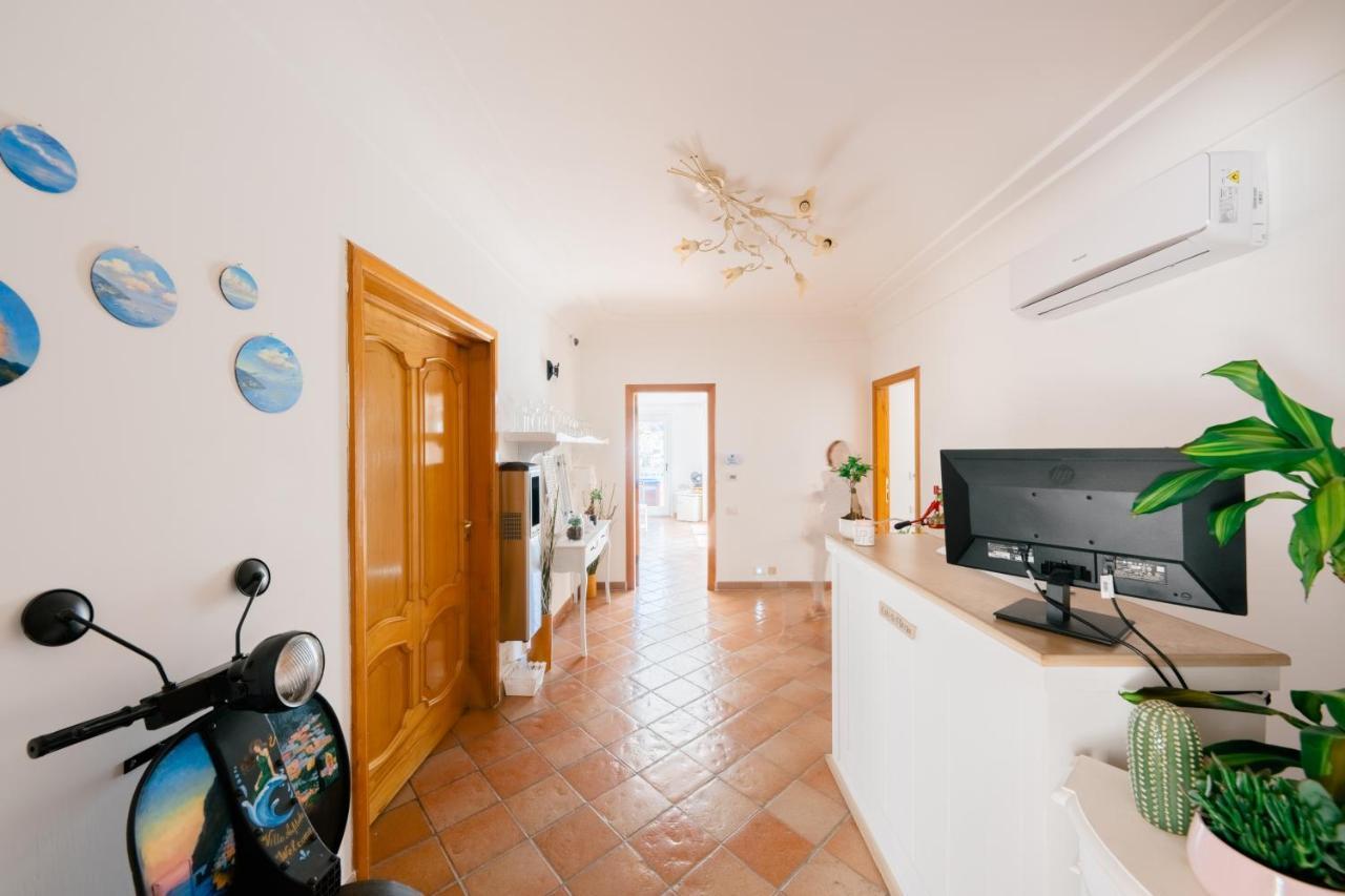 Villa Anfitrite Positano Bagian luar foto