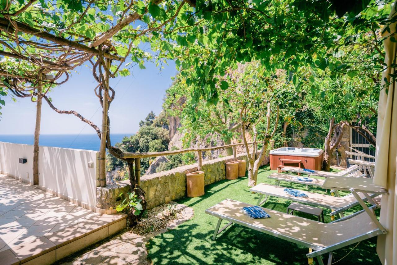 Villa Anfitrite Positano Bagian luar foto