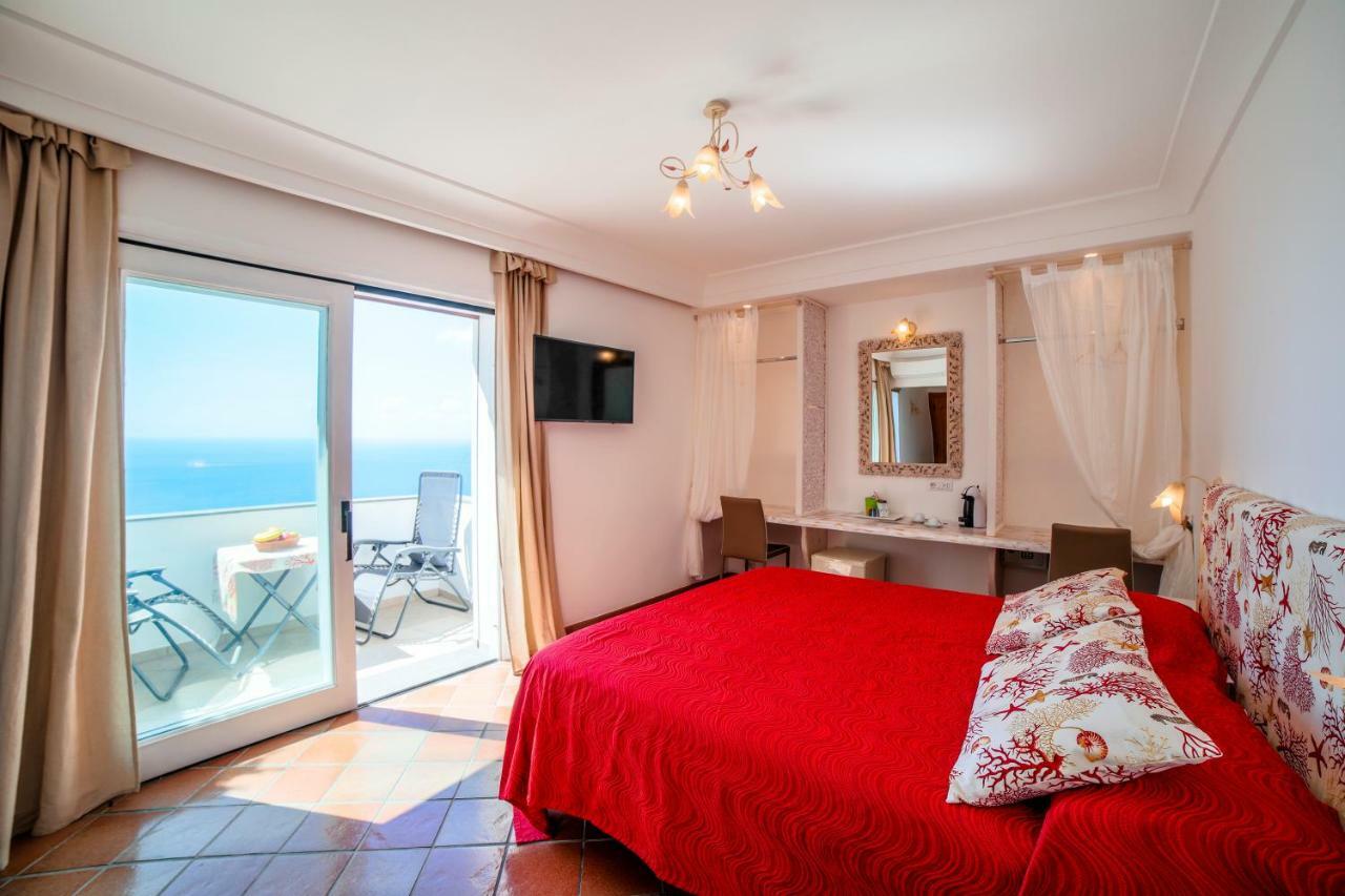 Villa Anfitrite Positano Bagian luar foto